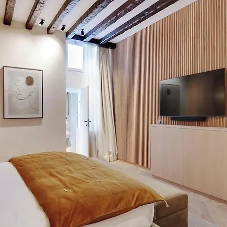 Saint-romain Luxury Apartment *